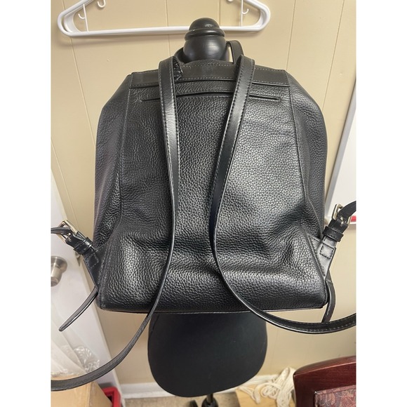 Michael Kors Ginger Flap Drawstring Backpack Medium Pebbled Black main image 4
